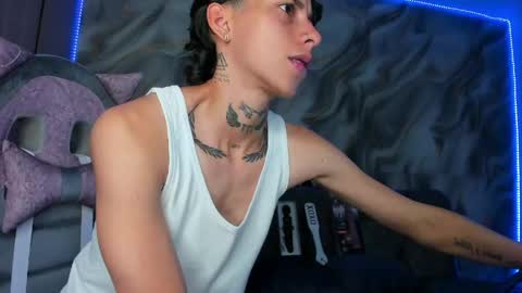 Amber  online show from April 17, 2026, 5:27 pm