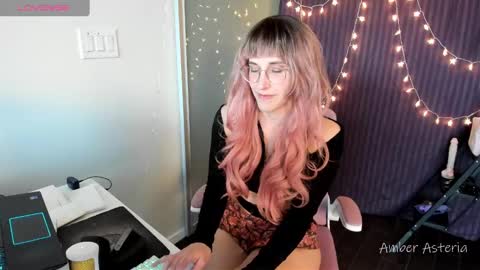 Snapshot of amber_asteria chatting on January 7, 2025, 7:28 pm Amber Asteria online show from January 7, 2025, 7:28 pm