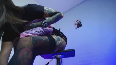 amber_blair online show from November 19, 2025, 10:10 pm