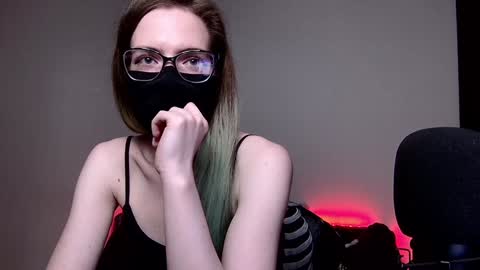 Amber non-nude model online show from December 5, 2024, 2:09 am