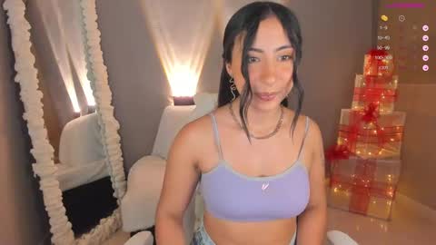 Snapshot of amber_curly chatting on December 14, 2024, 7:46 pm amber_curly online show from December 14, 2024, 7:46 pm
