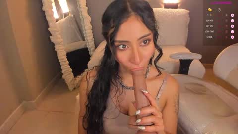 Snapshot of amber_curly chatting on January 27, 2025, 7:03 pm amber_curly online show from January 27, 2025, 7:03 pm