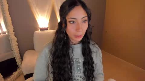 Snapshot of amber_curly chatting on February 21, 2025, 10:26 pm amber_curly online show from February 21, 2025, 10:26 pm