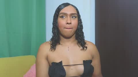 LUISA online show from December 6, 2024, 2:35 am