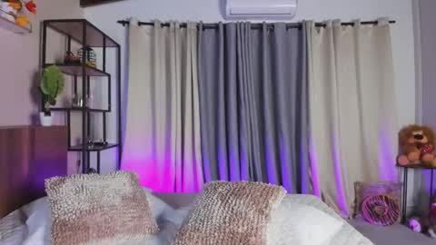 Snapshot of amber_maxwell chatting on September 11, 2025, 9:04 pm Amber online show from September 11, 2025, 9:04 pm