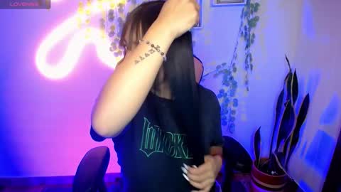 Snapshot of amber_morgan1 chatting on January 28, 2025, 2:43 am Amber online show from January 28, 2025, 2:43 am