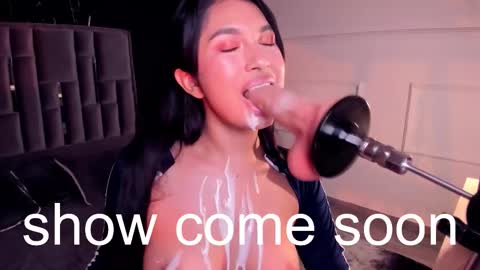 Amber Ashford online show from October 5, 2025, 3:05 am