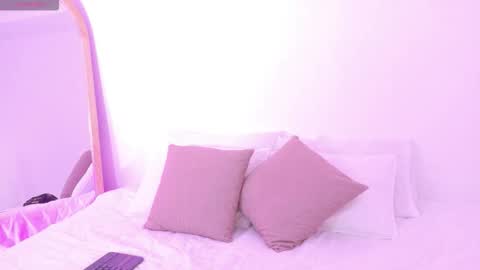 Amber Collins online show from November 30, 2025, 11:25 am