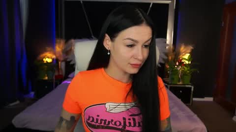 Snapshot of amberdismond chatting on May 13, 2026, 6:11 am Anna online show from May 13, 2026, 6:11 am
