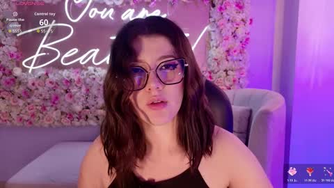 Snapshot of amberfarrell chatting on February 3, 2026, 2:53 am Amber online show from February 3, 2026, 2:53 am