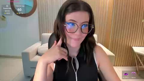 Snapshot of amberfarrell chatting on March 13, 2026, 8:15 pm Amber online show from March 13, 2026, 8:15 pm