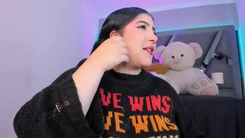 Amber  online show from November 11, 2025, 12:05 pm