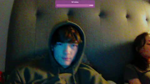 Snapshot of amberispurple chatting on December 31, 2024, 2:40 am AmberIsPurple online show from December 31, 2024, 2:40 am