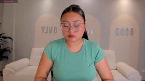 Amber  online show from February 5, 2025, 3:02 am