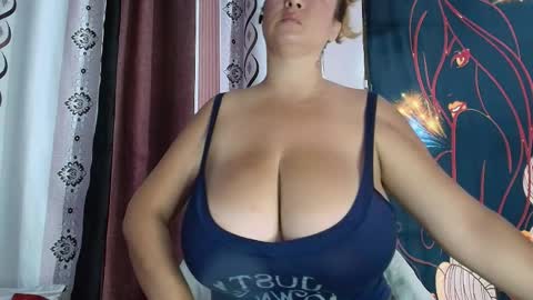 Snapshot of amberlissi chatting on April 1, 2026, 2:47 pm LISSY online show from April 1, 2026, 2:47 pm