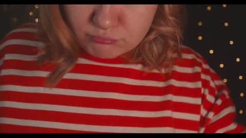 Snapshot of amberlyyy chatting on December 13, 2024, 5:05 am my name is Sonya but you can call me your favorite girl 3 online show from December 13, 2024, 5:05 am