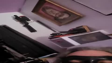 Snapshot of ambermann47 chatting on July 1, 2026, 5:45 pm Ambermann47 online show from July 1, 2026, 5:45 pm
