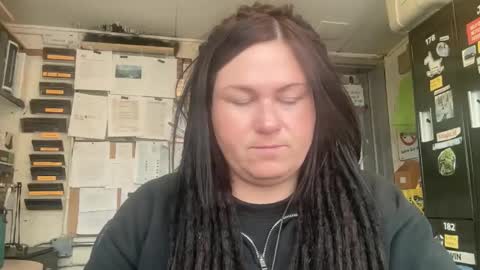 Snapshot of ambermoss7 chatting on March 5, 2026, 8:05 pm ambermoss7 online show from March 5, 2026, 8:05 pm