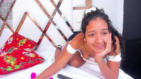 Snapshot of amberr_sweett chatting on January 2, 2025, 10:22 pm Amber online show from January 2, 2025, 10:22 pm