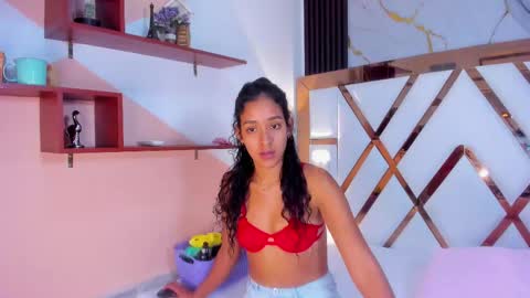 Snapshot of amberr_sweett chatting on February 26, 2025, 6:43 pm Amber online show from February 26, 2025, 6:43 pm