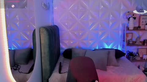 Amber online show from June 25, 2026, 5:07 am