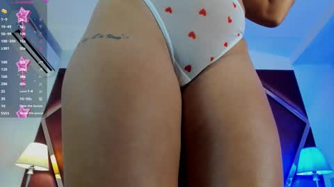 Snapshot of ambervegaa chatting on October 11, 2025, 11:20 am ambervegaa online show from October 11, 2025, 11:20 am