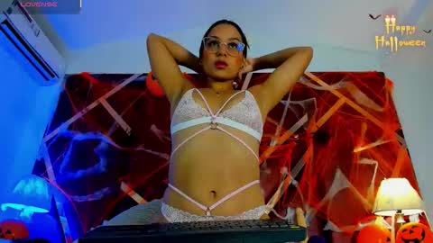 Snapshot of ambervegaa chatting on October 27, 2025, 11:03 am ambervegaa online show from October 27, 2025, 11:03 am