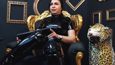 Snapshot of amberxsmithx chatting on February 5, 2025, 8:21 am AMBER online show from February 5, 2025, 8:21 am