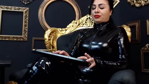 Snapshot of amberxsmithx chatting on February 25, 2025, 5:41 am AMBER online show from February 25, 2025, 5:41 am