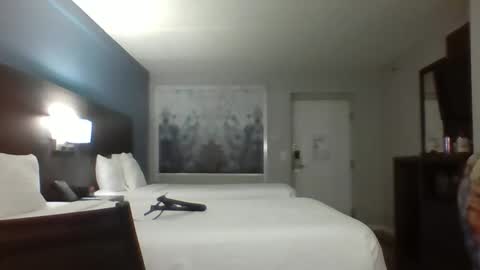 ambionce online show from April 5, 2026, 1:58 am