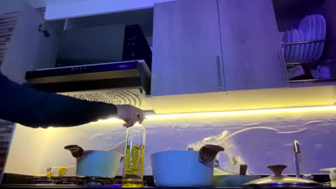 Snapshot of amdrix21 chatting on February 17, 2025, 12:54 am Amdrix online show from February 17, 2025, 12:54 am