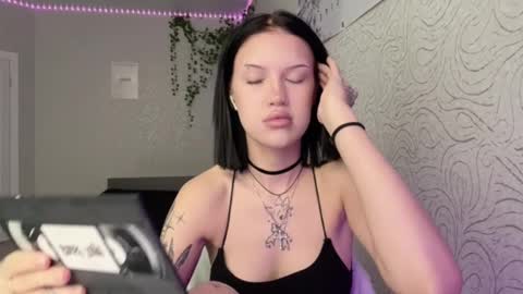 Alica online show from December 14, 2025, 11:15 am