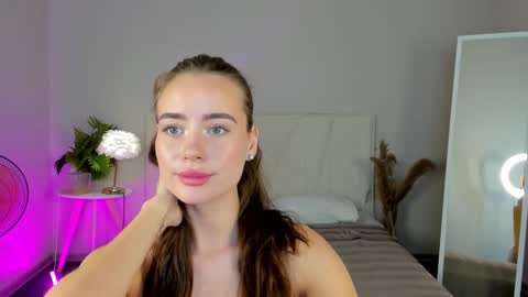 Snapshot of ameli_povilainn chatting on October 8, 2025, 10:35 am Ameli online show from October 8, 2025, 10:35 am