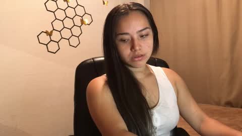 Snapshot of amelia___hall chatting on September 15, 2025, 1:00 pm Amelia online show from September 15, 2025, 1:00 pm