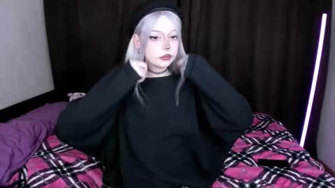 Snapshot of amelia__miller chatting on October 14, 2025, 11:44 am Amelia online show from October 14, 2025, 11:44 am