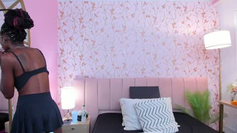 Snapshot of amelia_adms chatting on January 28, 2025, 7:10 pm Amelia Adams online show from January 28, 2025, 7:10 pm