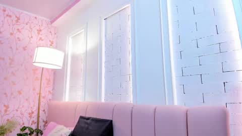 Snapshot of amelia_adms chatting on March 8, 2025, 7:09 pm Amelia Adams online show from March 8, 2025, 7:09 pm