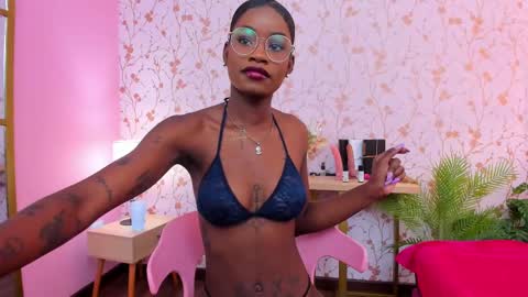 Snapshot of amelia_adms chatting on March 10, 2025, 10:13 pm Amelia Adams online show from March 10, 2025, 10:13 pm