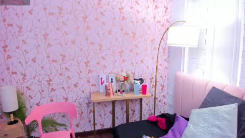 Snapshot of amelia_adms chatting on September 27, 2025, 6:57 pm Amelia Adams online show from September 27, 2025, 6:57 pm