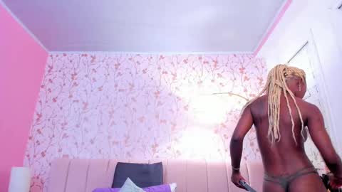 Snapshot of amelia_adms chatting on October 8, 2025, 7:44 pm Amelia Adams online show from October 8, 2025, 7:44 pm