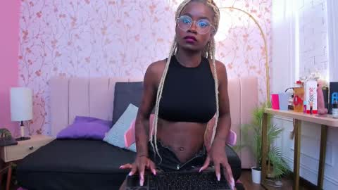 Snapshot of amelia_adms chatting on October 9, 2025, 7:12 pm Amelia Adams online show from October 9, 2025, 7:12 pm