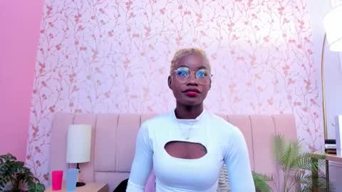 Snapshot of amelia_adms chatting on December 2, 2025, 7:09 pm Amelia Adams online show from December 2, 2025, 7:09 pm