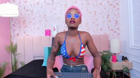 Amelia Adams online show from April 24, 2026, 7:16 pm