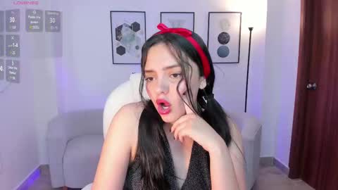 amelia online show from March 3, 2025, 11:44 am