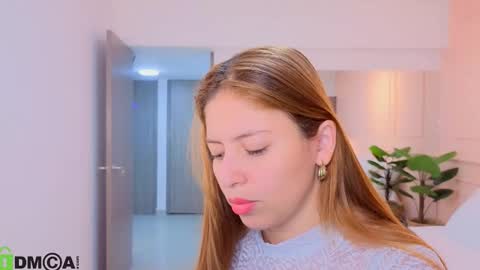 AMELIA online show from November 25, 2025, 11:21 am