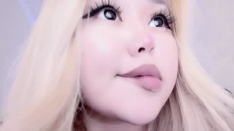 Snapshot of amelia_sunlight chatting on January 16, 2025, 3:23 am Amelia online show from January 16, 2025, 3:23 am