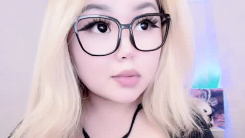 Snapshot of amelia_sunlight chatting on January 22, 2025, 3:41 am Amelia online show from January 22, 2025, 3:41 am