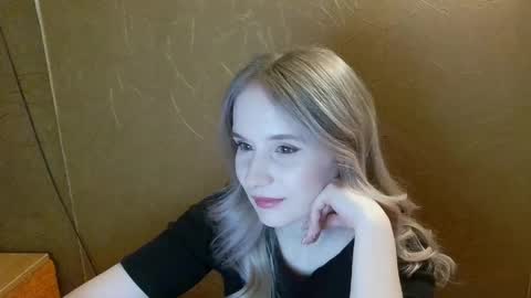 Snapshot of ameliaa333 chatting on May 16, 2026, 7:01 pm Amelia online show from May 16, 2026, 7:01 pm