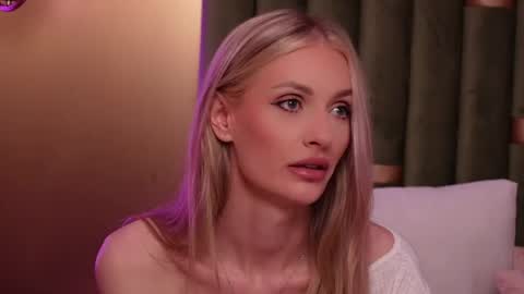 Snapshot of ameliaangell chatting on June 8, 2026, 7:25 pm Amelia online show from June 8, 2026, 7:25 pm