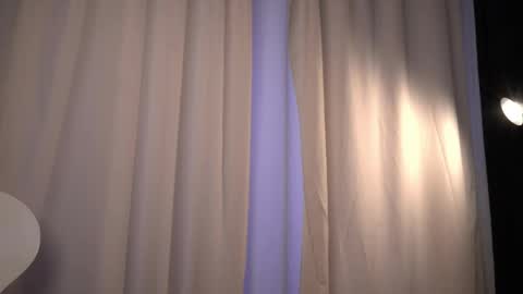 Amelia   online show from May 31, 2026, 6:09 pm